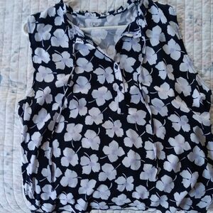 LOFT Navy and White Floral Sleeveless Camisole